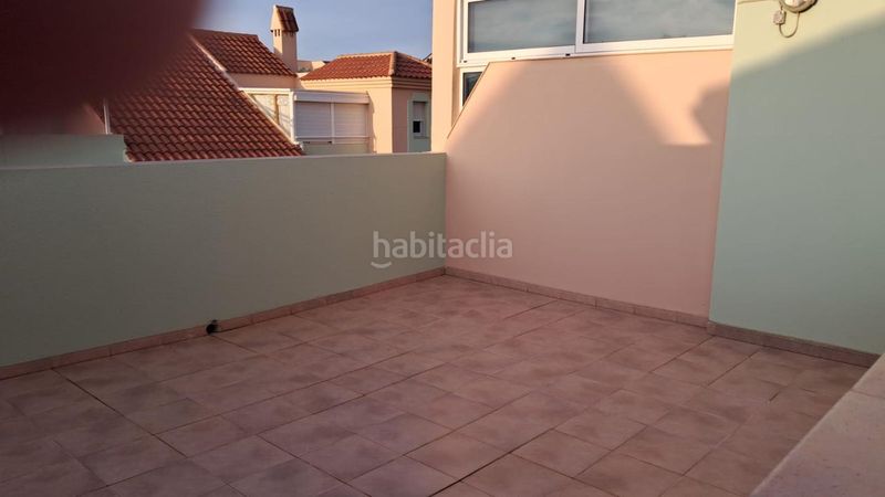 Foto 76c54000-bc97-45ba-89da-16f4a6b1be11. Dúplex amb calefacció aparcament piscina a Tomás Maestre Manga del Mar Menor (La)