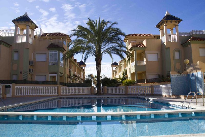 Foto e5ade35d-9edb-4010-844e-b1a1b19f746e. Dúplex amb calefacció aparcament piscina a Tomás Maestre Manga del Mar Menor (La)