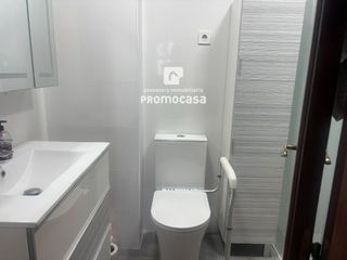 Pis a Badia del Vallès. Piso muy bien conservado con balcón y ascensor