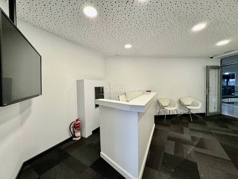 Foto 6d36bb49-2f74-4697-afff-2d060564fcc0. Rent office space with heating in Son Ferriol Palma de Mallorca