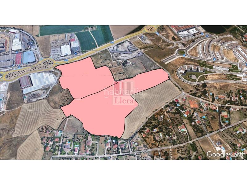 Foto 5618bb95-901f-4906-95ec-2d48eaf6880c. Finca rústica a madrid 38 a Carretera de Sevilla - Los Montitos Badajoz