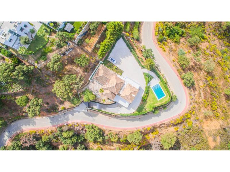 Foto 186ba1b3-8415-4d7f-bec2-4760367f7406. Maison avec chauffage parking piscine dans Santa María Marbella