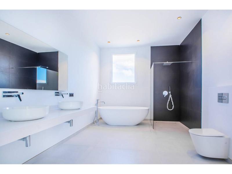 Foto 25a290db-37be-4ff9-94c8-9b43afa98334. Maison avec chauffage parking piscine dans Santa María Marbella