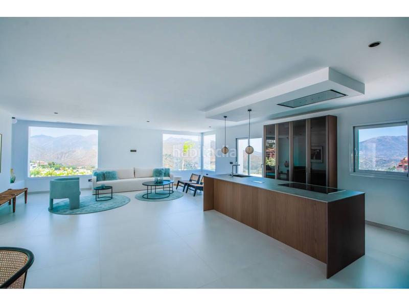 Foto e4ca8ca4-1ae4-4cc2-ae8e-47ac7e539e4b. Maison avec chauffage parking piscine dans Santa María Marbella