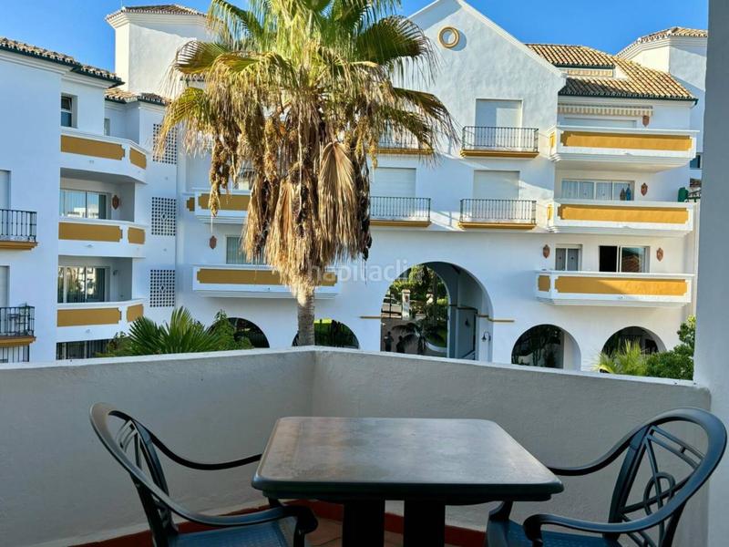 Foto d3d26dcf-59b6-4661-bb4f-2c22715d91ff. Piso en jardines de las golondrinas 1 club alanda en Marbella