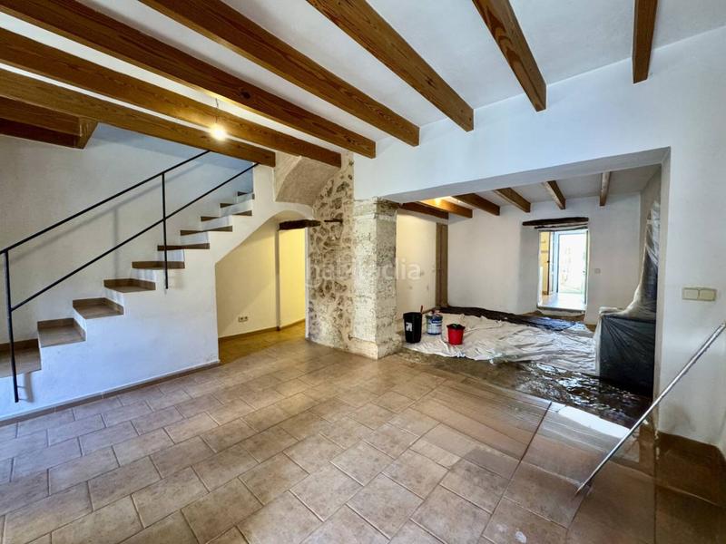 Foto bd6bc5d7-f367-4c00-8627-b75f0803eb3f. Alquiler casa encantadora casa de pueblo con jardín en alquiler en Alaró