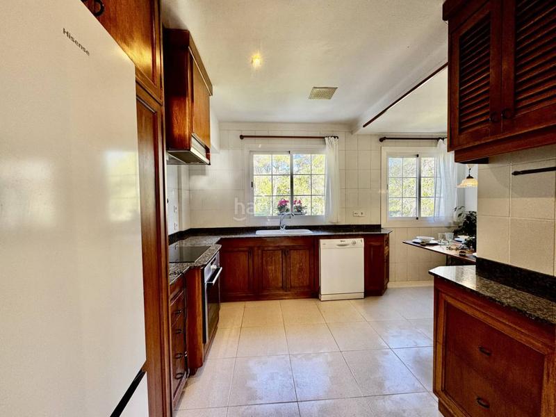 Foto 3408fcac-4dfe-4b19-a0db-c4d916d1c9cd. Rent flat with parking pool in Cas Català-Illetes Calvià