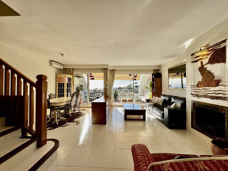 Foto adc197d6-6ec2-4d8c-9318-c6d55cb0a6b3. Rent flat with parking pool in Cas Català-Illetes Calvià