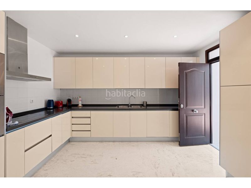 Foto 1a056560-cad4-4d43-9ab0-90966a8e68f4. Loft a calle canarias 2 a La Mairena Ojén