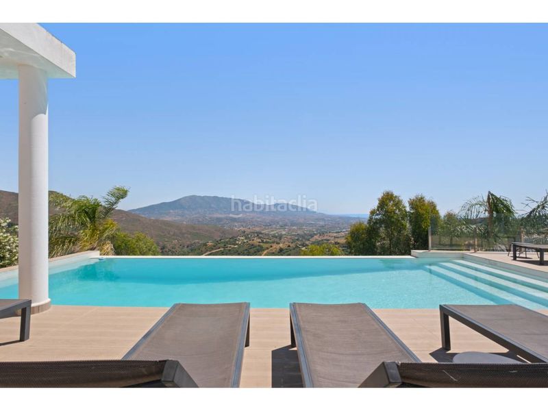 Foto e6eab859-d636-4968-99c0-eba7bddd9c6f. Casa amb calefacció aparcament piscina a La Mairena Ojén
