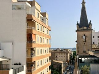Pis  Calle colubí. Piso en venta en santa catalina