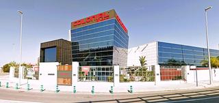 Nau industrial a Carrer pintor segrelles 4. Espectacular conjunto de naves de 13.000 m² de parcela y 11.200