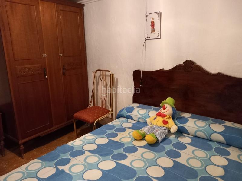 Foto 87cb7723-100d-4a45-a602-110c587889dd. Casa con camino in Calles