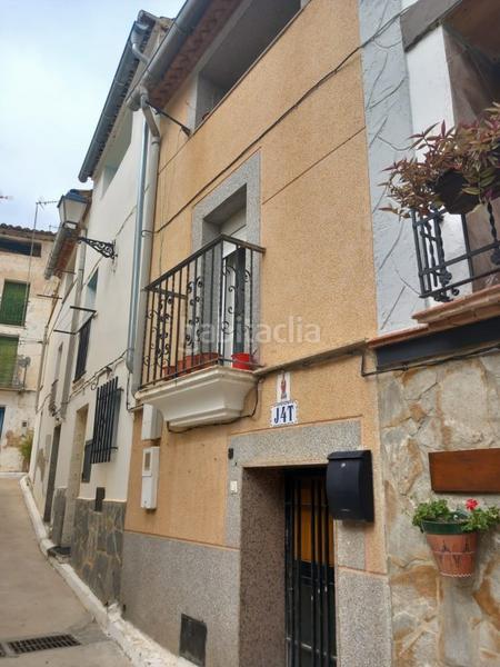 Foto 45d8114b-0b21-4deb-84a6-b8335a7ef87a. Casa  de pueblo en Calles
