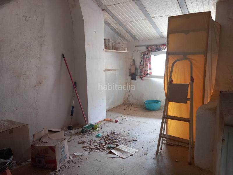 Foto b2ed9c9b-aa8b-4fd0-8f3a-387d41142681. Casa  de pueblo en Calles