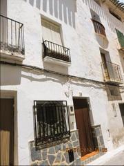 Casa a Calle empedrado 19. Bonita casa de pueblo en calles
