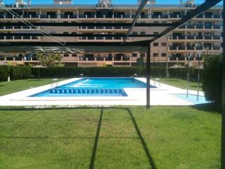 Maison jumelée  Calle de gomera. Fantástico adosado con garaje, en urbanización con piscina y pad