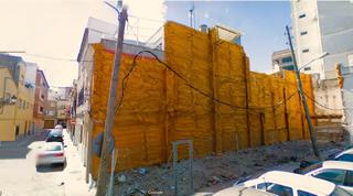 Terreny residencial a Carrer del doctor moliner 21. Espectacular solar urbano esquinero, céntrico con 21,50 metros d