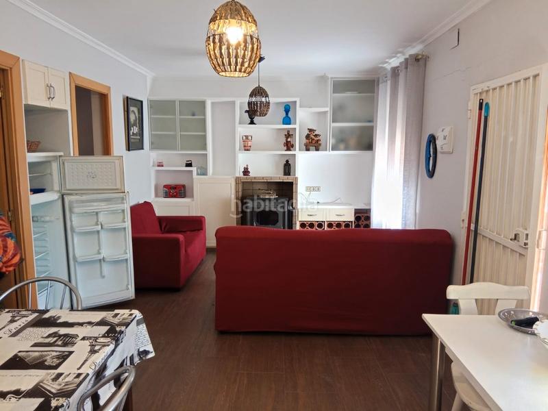 Foto 0f37cb8d-584f-468b-a20e-64780ebaf94a. Bauernhof mit kamin parking in Calles