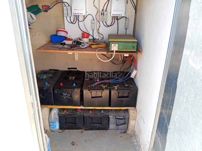 Foto ac2fc9f2-3c1f-4896-95b7-a6282d408eb5. Bauernhof mit kamin parking in Calles