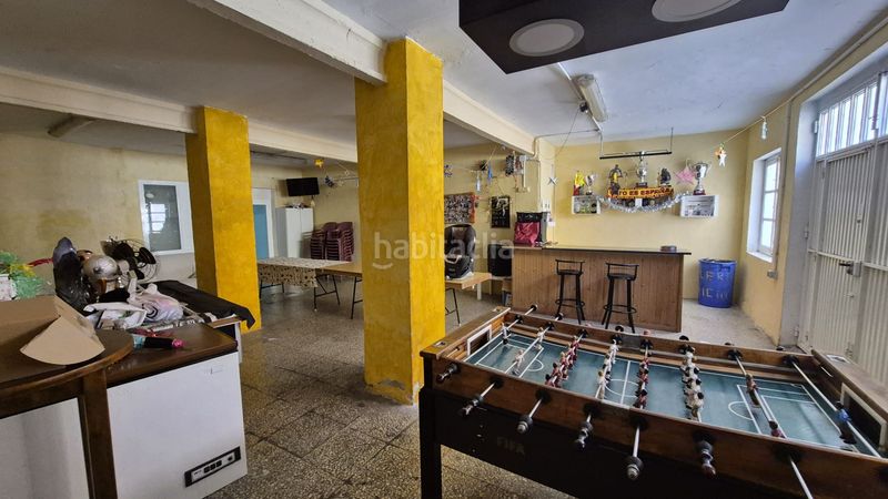 Foto 0631a6f1-9324-49e4-9574-42c6eb6f499a. Local comercial en calle jacinto benavente 29 excelente y amplio local esquinero en Villena