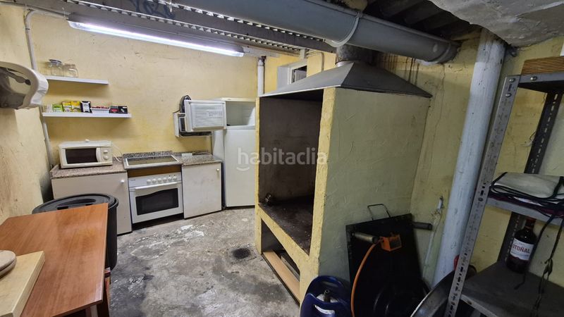 Foto 5e5c88e8-4ffe-479e-8769-89b0348d94ff. Local comercial en calle jacinto benavente 29 excelente y amplio local esquinero en Villena