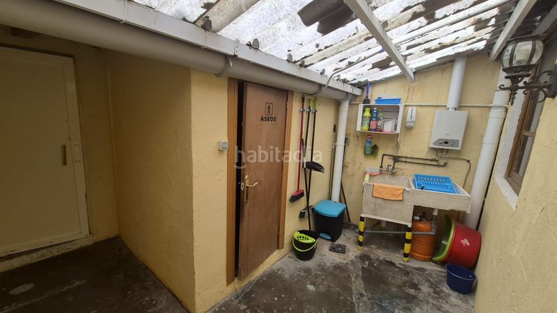 Foto cadeaf09-d1b4-4d4e-95e8-ffb74c433d09. Local comercial en calle jacinto benavente 29 excelente y amplio local esquinero en Villena