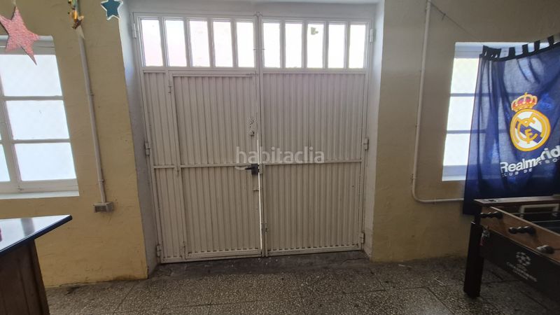 Foto eecfcb46-34a8-4cfc-aef1-c55d5c9778d7. Local comercial en calle jacinto benavente 29 excelente y amplio local esquinero en Villena