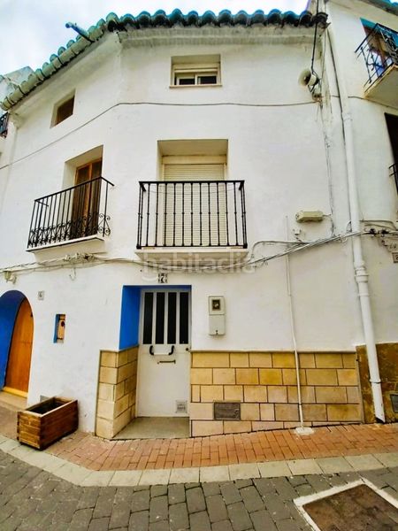 Foto 29aa071f-fe21-4f89-ab19-ecfcfb54f981. Casa amb xemeneia a Sot de Chera