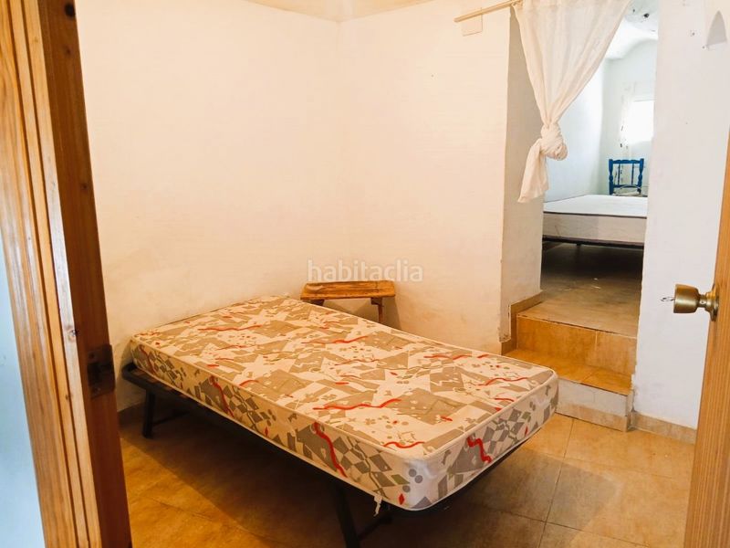Foto f02fe789-9f77-48bb-89e9-f831b785a06f. Casa amb xemeneia a Sot de Chera