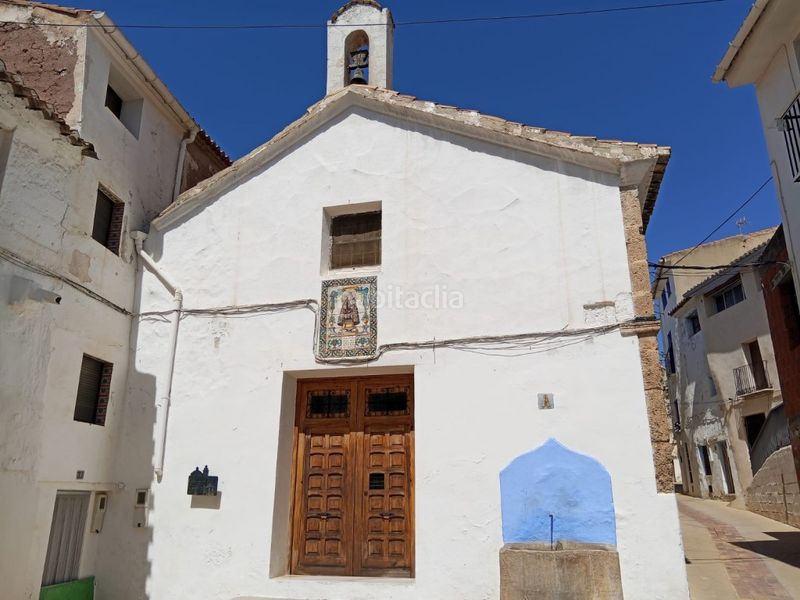 Foto 492b84f5-d7d9-4d98-83b1-60383b1e7759. Casa amb xemeneia a Chelva