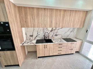 Planta baja en Carrer de sant lluís beltran 11. Se vende bajo vivienda reformado a estrenar en torrente