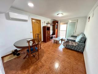 Pis  Camí d'alabau. Se vende vivienda en horno alcedo