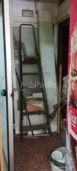 Foto 2e92e45c-eff1-4949-87f6-d1fd27a47d99. Pas-de-porte local commercial dans La Creu Coberta Valencia