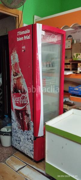 Foto b17161d6-ca90-4a72-8078-c22b38db97a2. Pas-de-porte local commercial dans La Creu Coberta Valencia