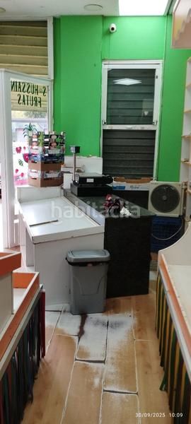 Foto f3bee415-2690-474c-80fe-f99dbb374930. Pas-de-porte local commercial dans La Creu Coberta Valencia