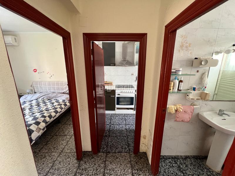 Foto c21ca6fe-4146-4e77-b1e9-528dfdee63b0. Flat in Avenida de la Paz Xirivella