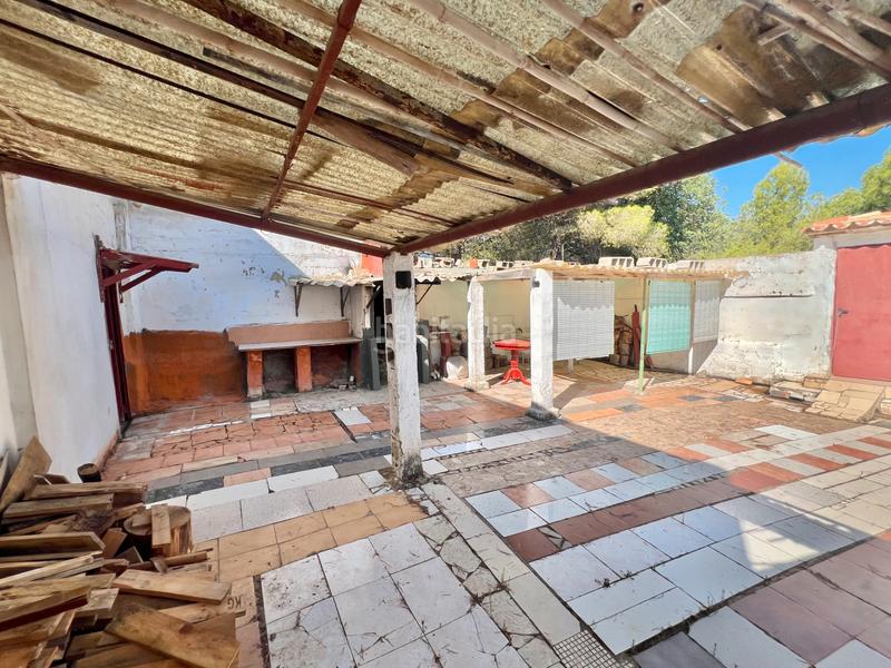 Foto bc95eb9e-731c-4333-9e6e-54b463f834c8. Chalet in calle diseminado 9503 in Turís