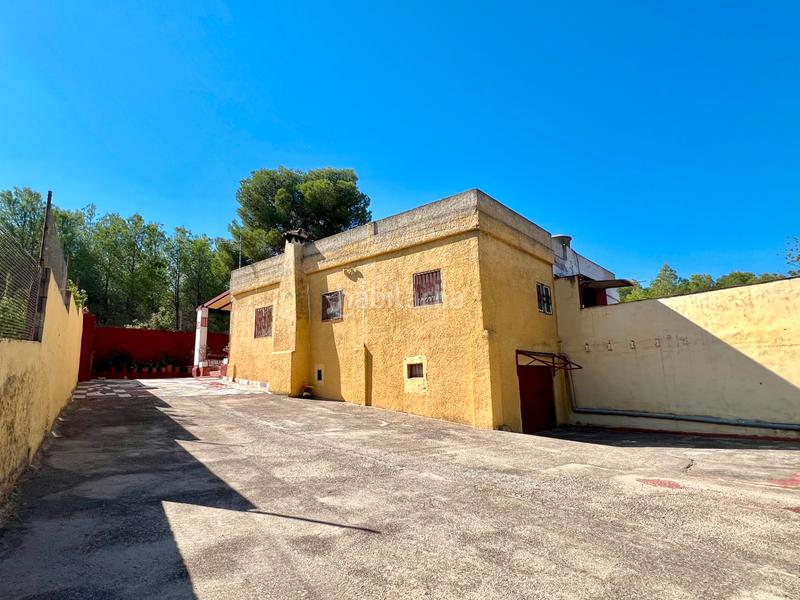 Foto bee5538e-fdbf-44d0-bccf-7a707255c160. Chalet in calle diseminado 9503 in Turís