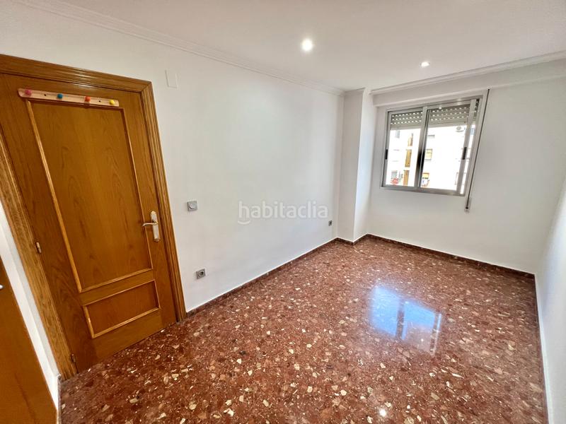 Foto 19c55275-ec34-44e4-8cea-67631c5a7061. Location appartement dans Camí Reial Torrent