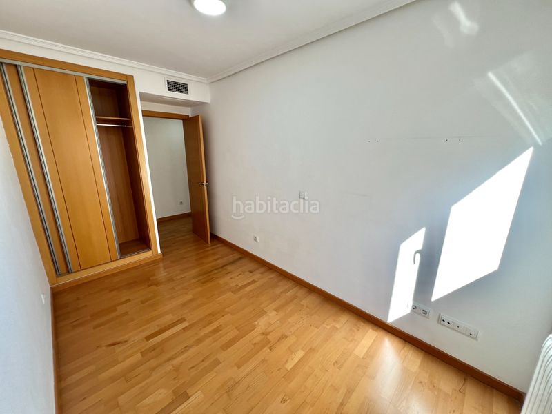 Foto a738d1e6-a6a0-4aa7-a450-1f57e25c0560. Pis amb calefacció aparcament piscina a Els Orriols Valencia