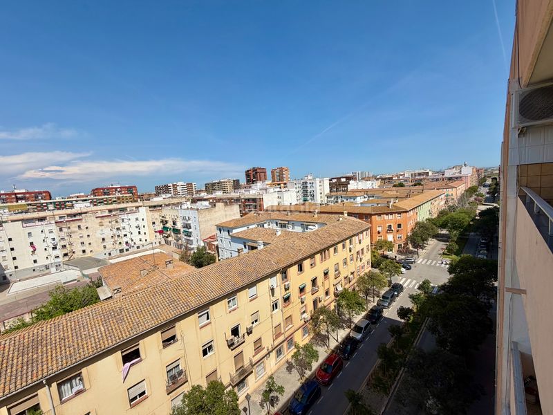 Piso en muy buen estado para entrar a vivir en Valencia - Imagen 2