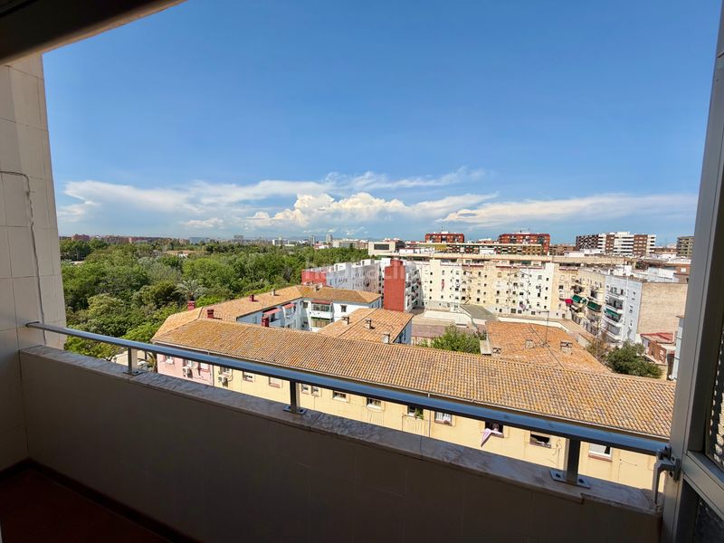 Piso en muy buen estado para entrar a vivir en Valencia - Imagen 8