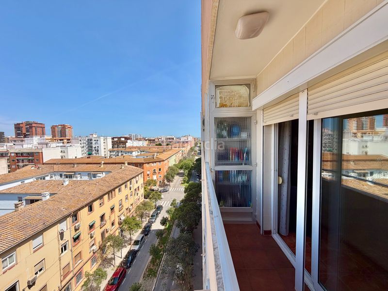 Piso en muy buen estado para entrar a vivir en Valencia - Imagen 12
