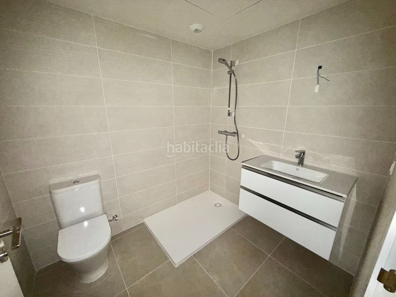 Foto 042c4049-ce2f-4078-a500-3f7cda3dbe16. Pis a calle doctor domagk 2 a Russafa Valencia