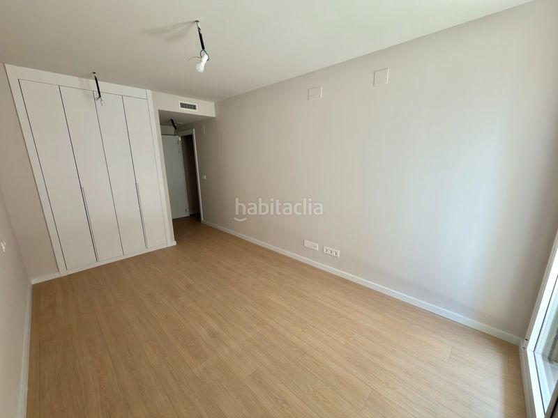 Foto 433b4e03-bb06-4dd7-a57d-d69bcf81fb95. Pis a calle doctor domagk 2 a Russafa Valencia