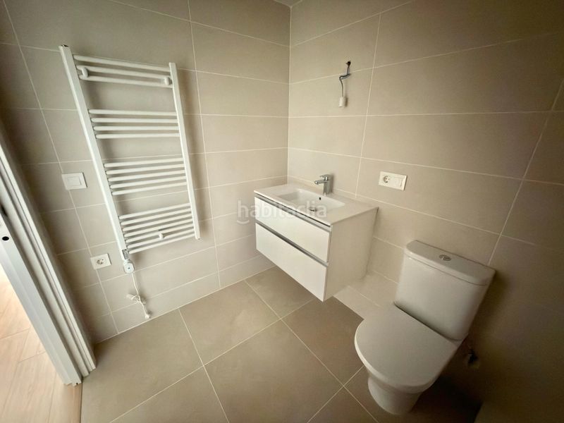 Foto 9d8dda14-eb6b-4d4a-ae2a-a5e921d7e2af. Pis a calle doctor domagk 2 a Russafa Valencia