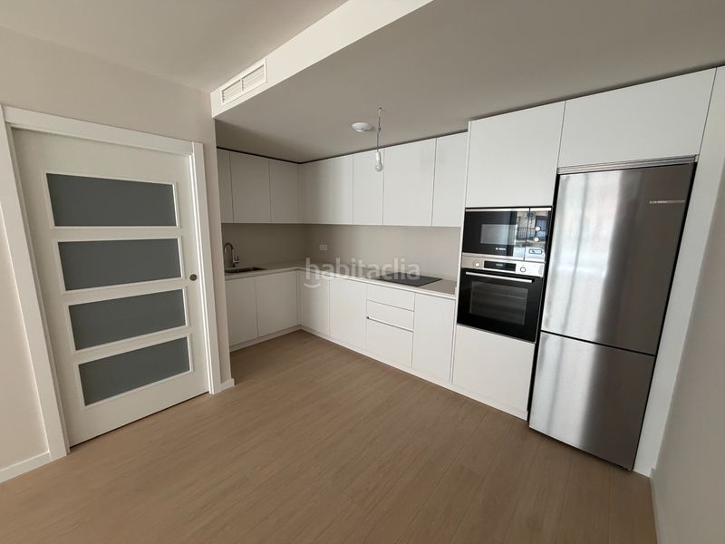 Foto a755e484-8ea3-4e94-a1d7-f22099bfc517. Pis a calle doctor domagk 2 a Russafa Valencia