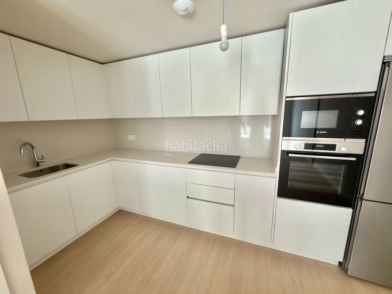 Foto e26eb2cc-bee5-4070-aa3b-1d435a73c679. Pis a calle doctor domagk 2 a Russafa Valencia