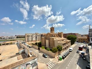 Flat in Carretera d'alba 9. ¡piso para reformar, sin ascensor, de 3 dormitorios con cocina i